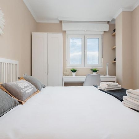 In The Historic Center Of Malaga, Very Close To The Beach And The Ave Train Station, With Private Parking Exterior foto