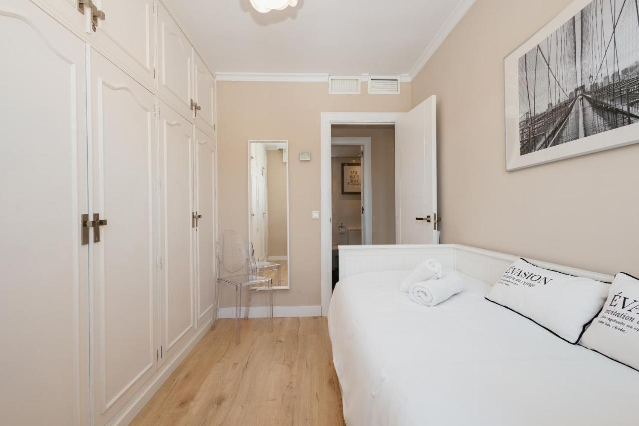 In The Historic Center Of Malaga, Very Close To The Beach And The Ave Train Station, With Private Parking Exterior foto