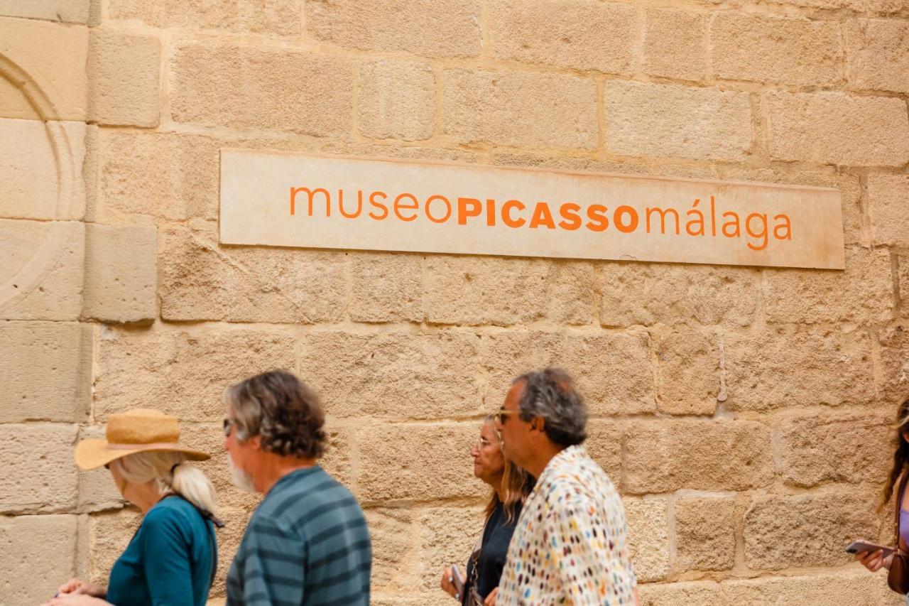 In The Historic Center Of Malaga, Very Close To The Beach And The Ave Train Station, With Private Parking Exterior foto
