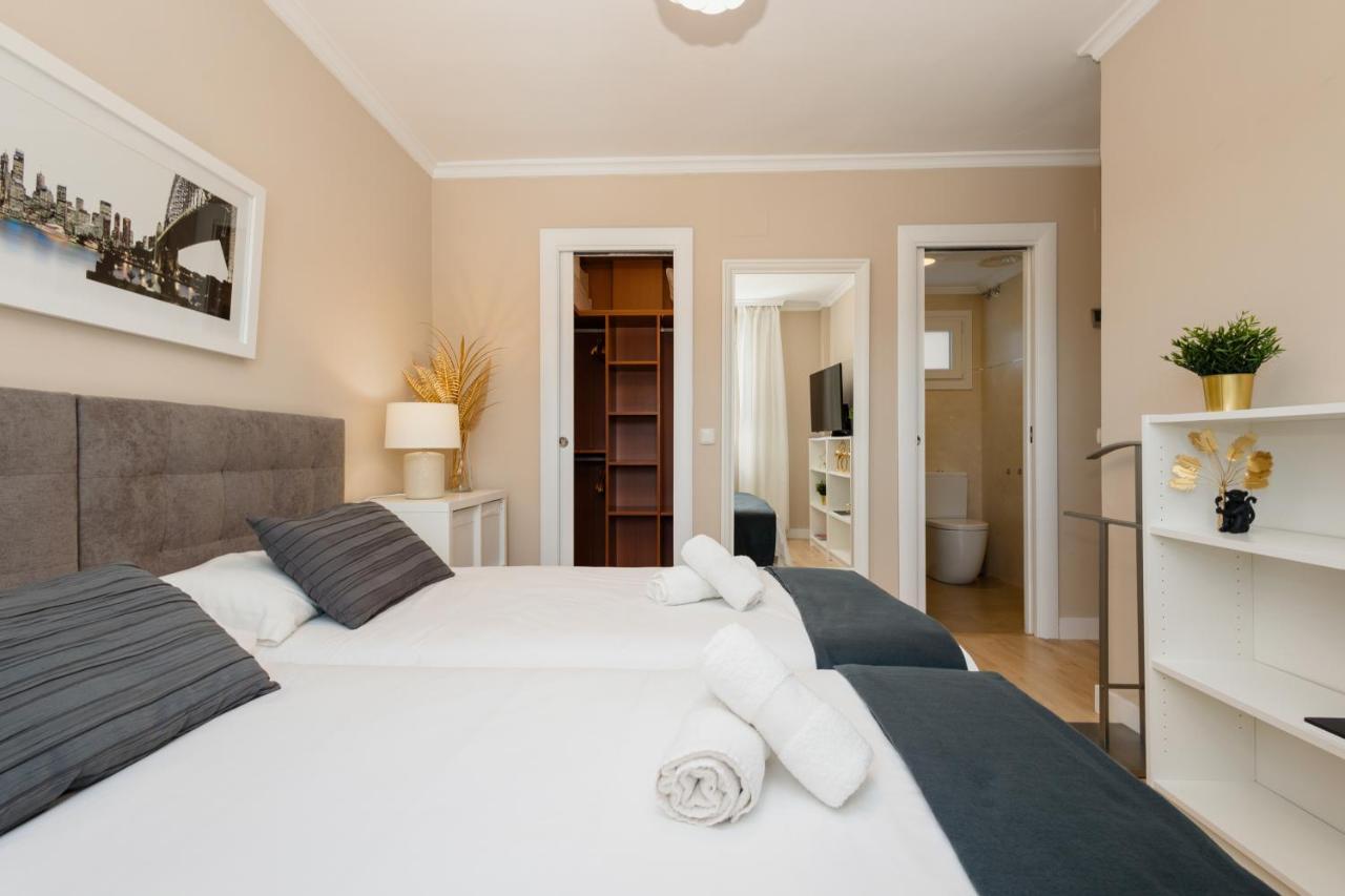 In The Historic Center Of Malaga, Very Close To The Beach And The Ave Train Station, With Private Parking Exterior foto
